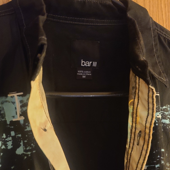 Bar III "ILOVE NY I LOVE LONDON BUT LIVE IN DREAM MIAMI" Shirt | Black | Medium - Picture 3 of 7